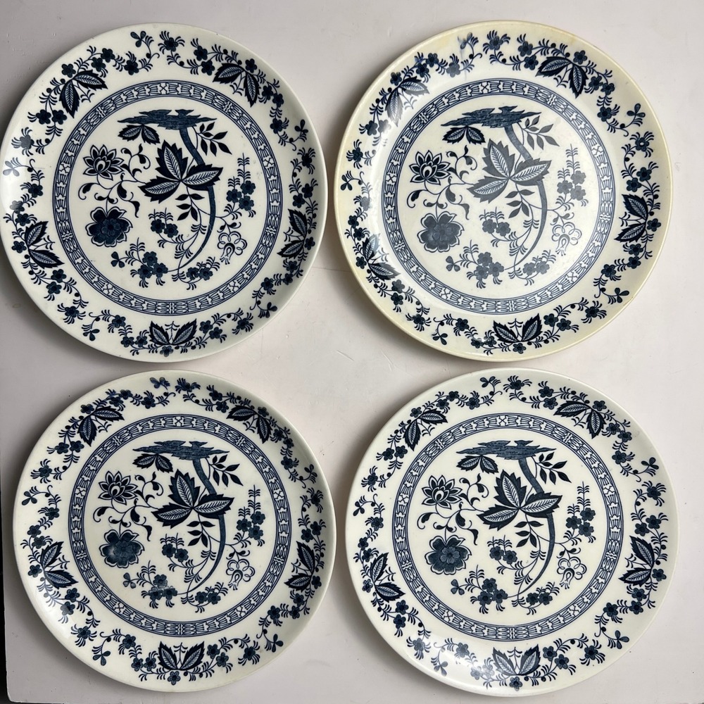 VTG Blue Nordic Dinner Plates 10in  World Wide Quality Floral Bird Made in Japan